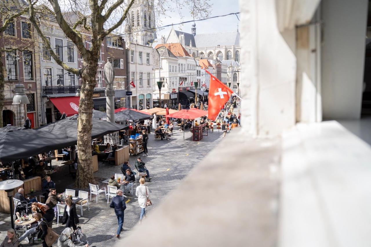 Gloria'S Loft Op De Grote Markt Breda Exterior photo